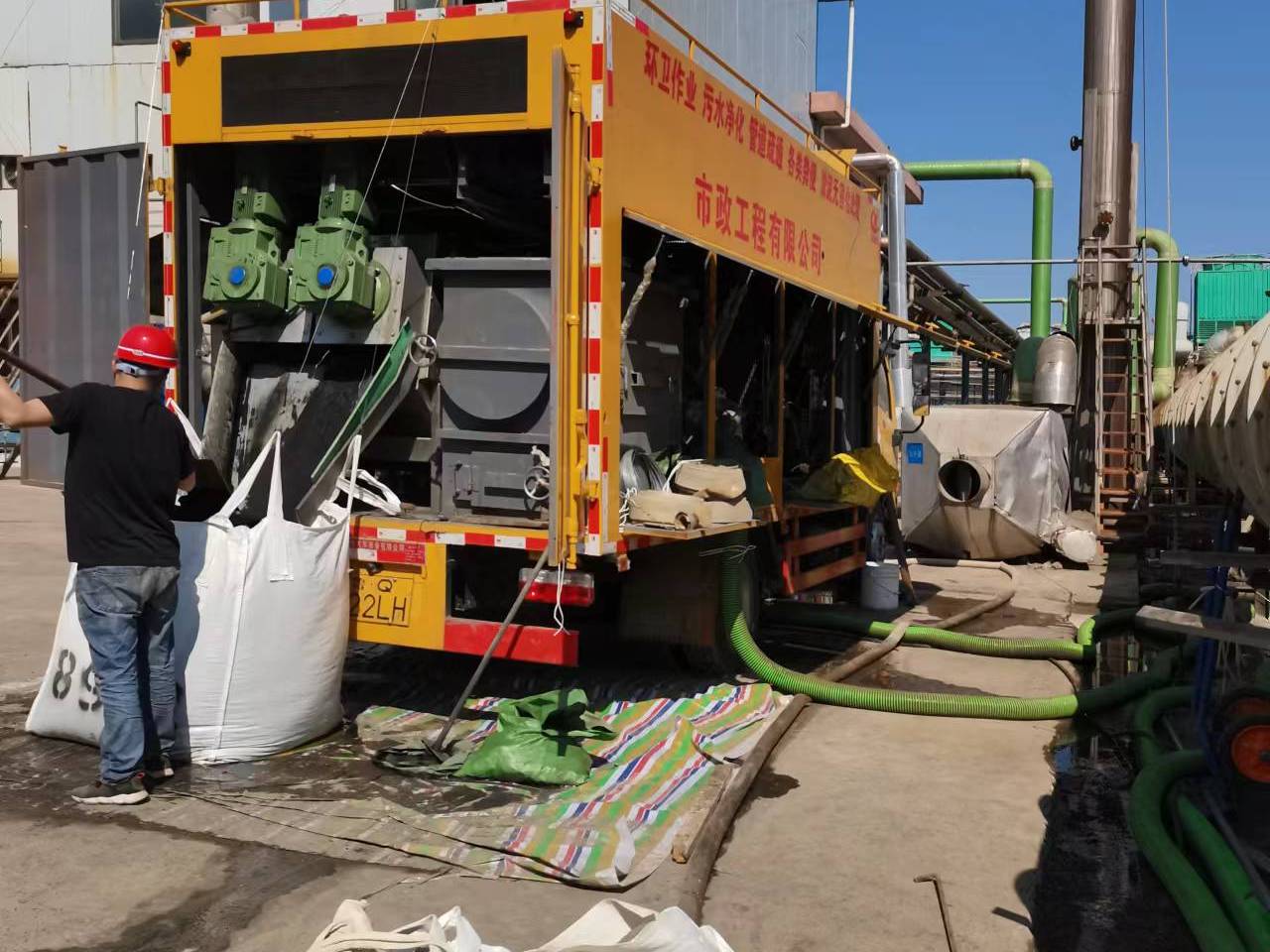 周口淤泥压干处理